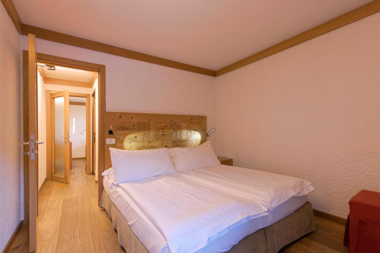 Style Hotel Grifone Мадонна-ди-Кампильо Экстерьер фото